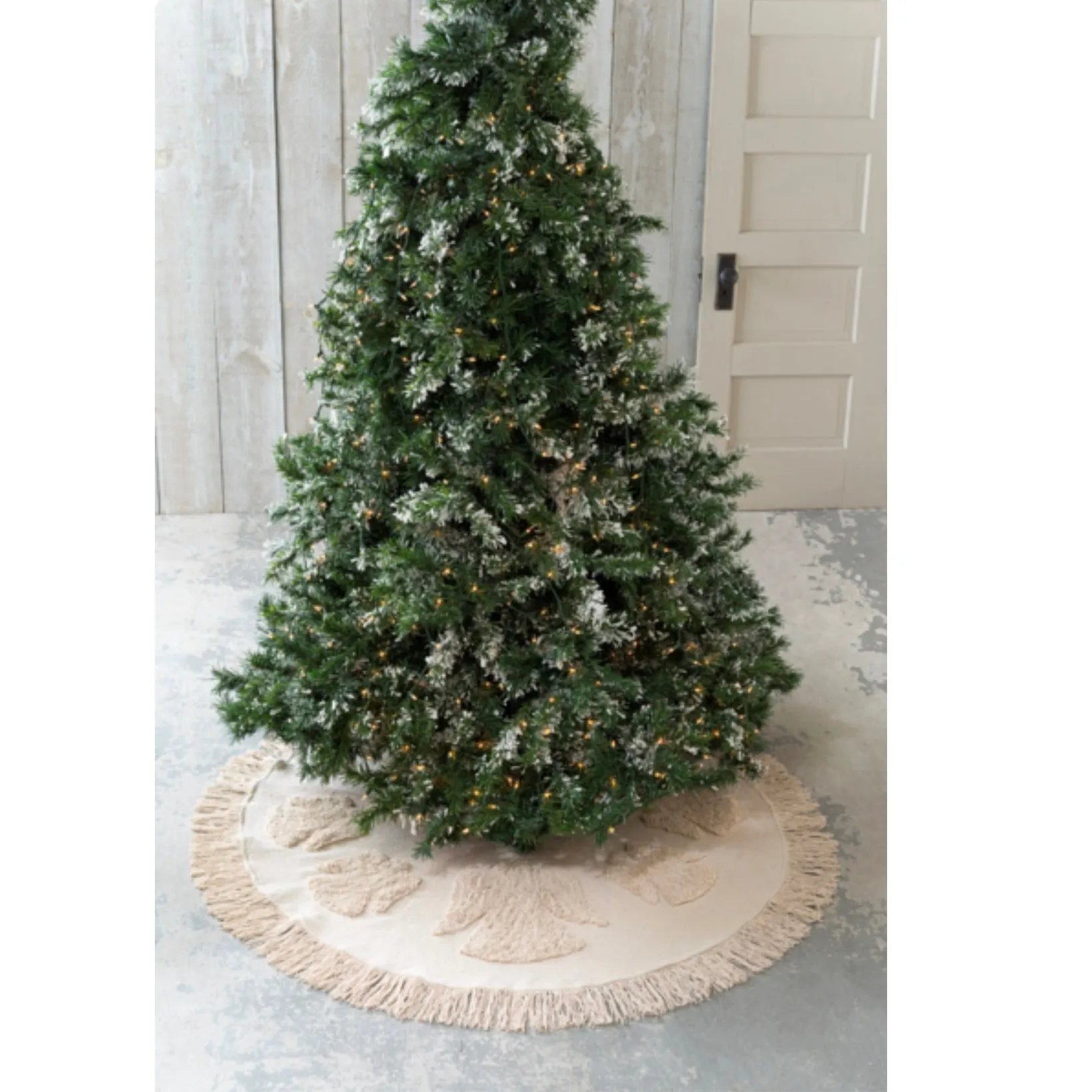 Natural Cotton Tufted Angel Tree Skirt