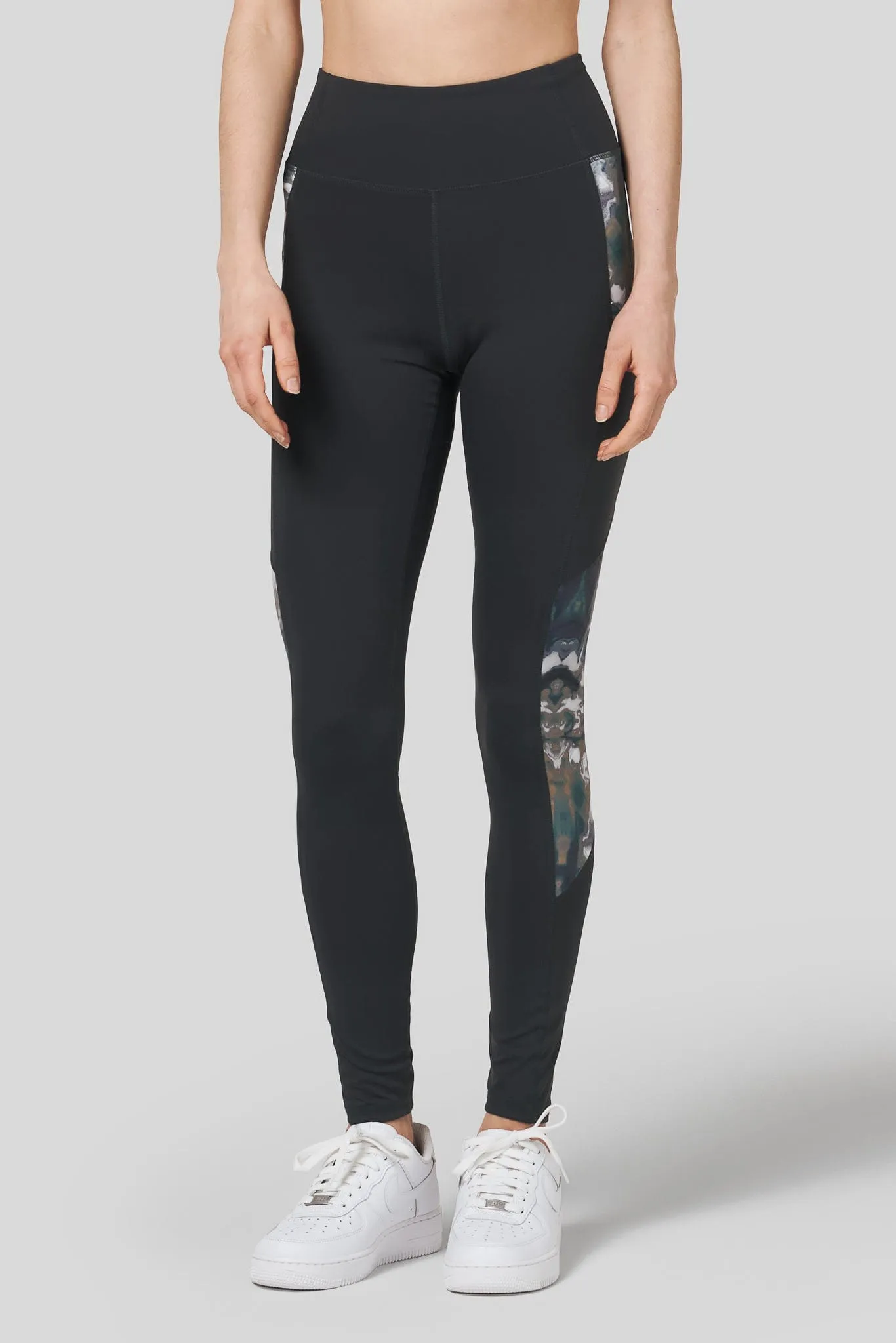 Pocket Legging in Charcoal   Eden